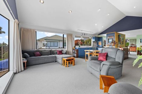 Photo of property in 39 Alec Craig Way, Gulf Harbour, Whangaparaoa, 0930