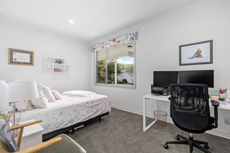 Photo of property in 379 Fergusson Drive, Heretaunga, Upper Hutt, 5018