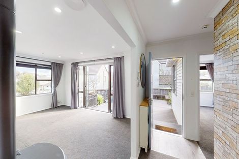 Photo of property in 14c Bracken Road, Newlands, Wellington, 6037