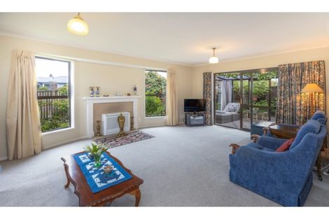 Photo of property in 1/124 Hamilton Avenue, Ilam, Christchurch, 8041