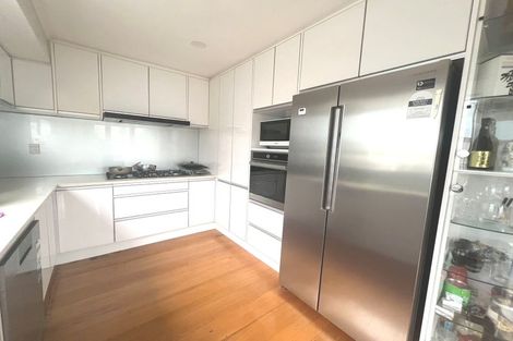 Photo of property in 12 Kereru Street, Henderson, Auckland, 0612