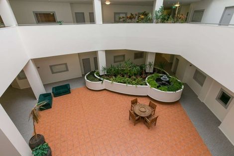 Photo of property in Stadium Garden Flats, 113/107 Thorndon Quay, Pipitea, Wellington, 6011