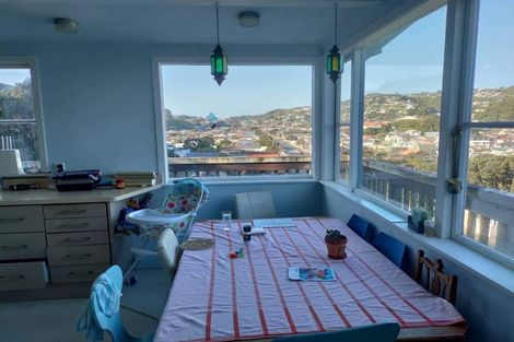 Photo of property in 8 Milne Terrace, Island Bay, Wellington, 6023