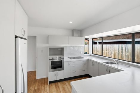 Photo of property in 3 Annell Place, Burnside, Christchurch, 8053