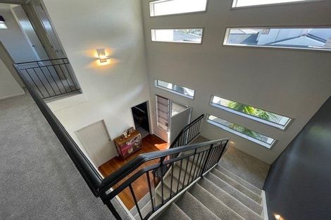 Photo of property in 2/16 Tobruk Crescent, Milford, Auckland, 0620