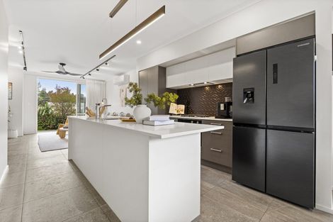 Photo of property in 18 Taitonga Lane, Stanmore Bay, Whangaparaoa, 0932
