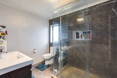 Photo of property in 5 Staten Place, Mangere, Auckland, 2022