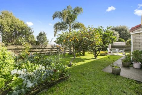 Photo of property in 3b Compton Place, Mount Maunganui, 3116
