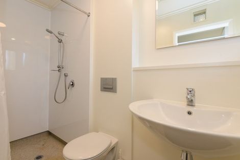 Photo of property in 184 Fitzherbert Avenue, West End, Palmerston North, 4410