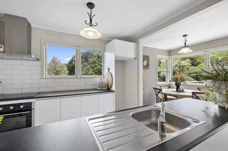 Photo of property in 49a Waiwaka Terrace, Strandon, New Plymouth, 4312