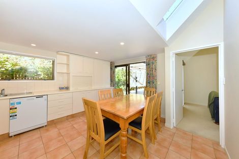 Photo of property in 28 Camberwell Place, Avonhead, Christchurch, 8042
