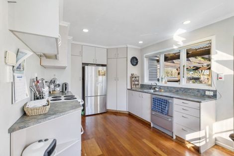 Photo of property in 17 Kingsway Crescent, Forest Lake, Hamilton, 3200