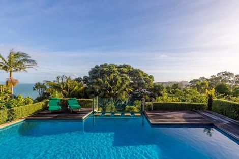 Photo of property in 11 Clifton Road, Browns Bay, Auckland, 0630