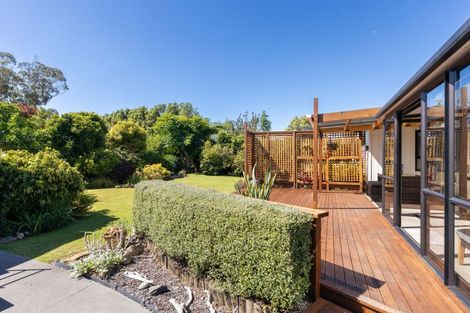 Photo of property in 30 Takiroa Street, Urenui, 4375