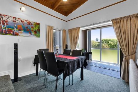 Photo of property in 43 Sunnyvale Street, Bell Block, New Plymouth, 4312