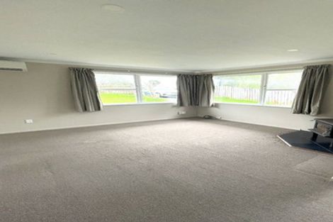 Photo of property in 76 Fitzwater Place, Henderson, Auckland, 0612