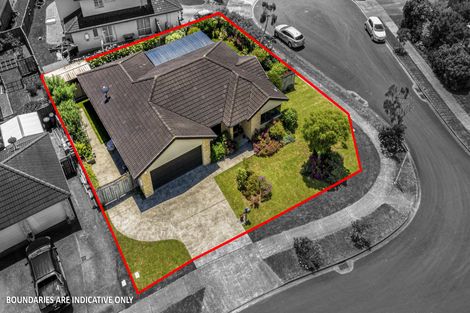 Photo of property in 11 Belfry Place, Wattle Downs, Auckland, 2103