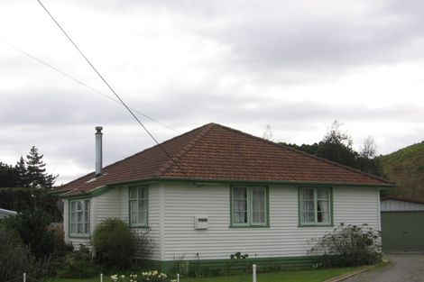 Photo of property in 21 Herrington Street, Foxton, 4814
