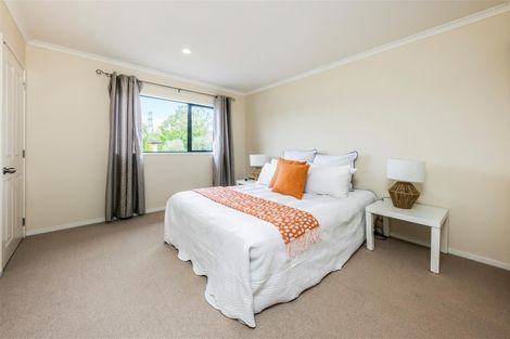 Photo of property in 2 Cuthill Close, Albany, Auckland, 0632