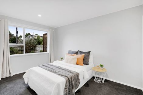 Photo of property in 68 Wallath Road, Westown, New Plymouth, 4310