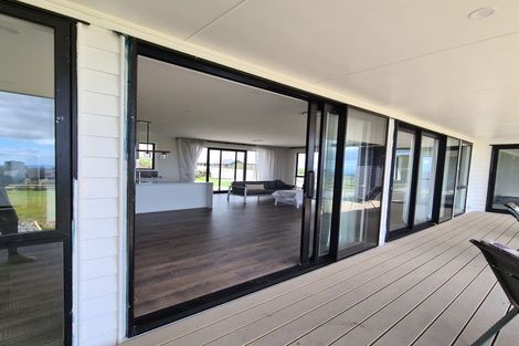 Photo of property in 15 Lawrence Carter Drive, Bombay, 2675