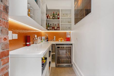 Photo of property in 222 Edgeware Road, Edgeware, Christchurch, 8013