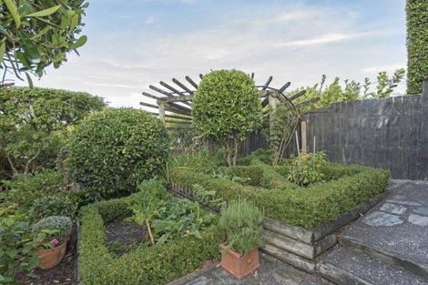 Photo of property in 10 Mamie Street, Remuera, Auckland, 1050