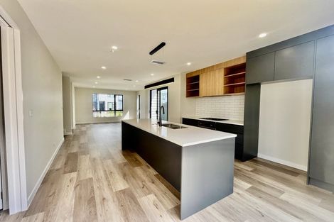 Photo of property in 6 Babos Avenue, Kumeu, 0810