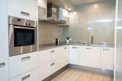 Photo of property in Highwic, 3/32 Hobson Street, Thorndon, Wellington, 6011