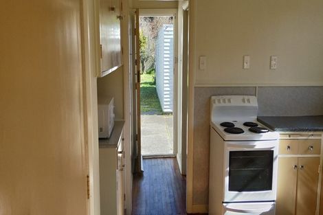 Photo of property in 18 Homedale Road, Wainuiomata, Lower Hutt, 5014