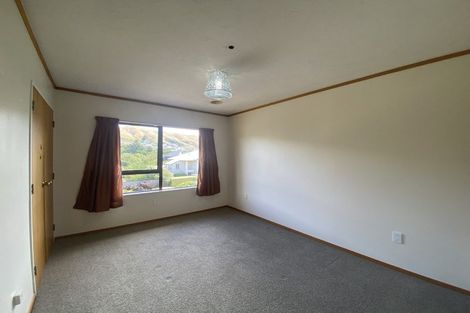 Photo of property in 42 Lakewood Avenue, Churton Park, Wellington, 6037