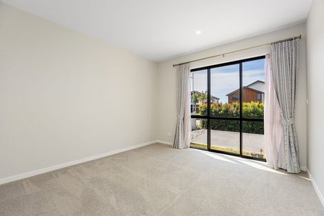 Photo of property in 42 Headland Drive, Long Bay, Auckland, 0630