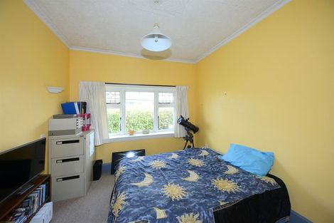 Photo of property in 82 Avonhead Road, Avonhead, Christchurch, 8042