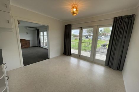 Photo of property in 27 Sherwood Road, Onerahi, Whangarei, 0110