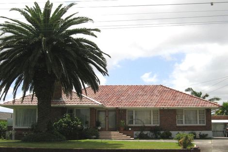 Photo of property in 178 Blockhouse Bay Road, Avondale, Auckland, 0600