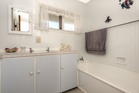 Photo of property in 97 Moana Road, Okitu, Gisborne, 4010