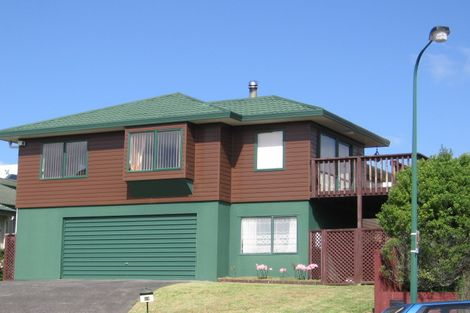 Photo of property in 23 Millstream Drive, Henderson, Auckland, 0610