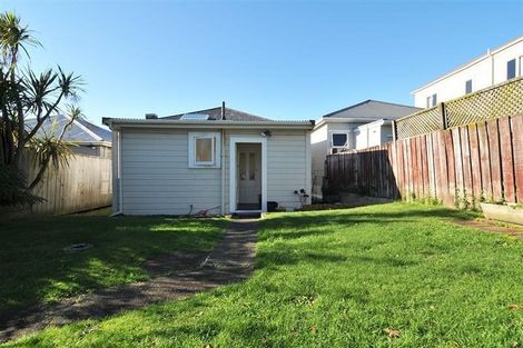 Photo of property in 228 Rintoul Street, Berhampore, Wellington, 6023