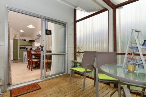 Photo of property in 2 Grove Place, Dinsdale, Hamilton, 3204