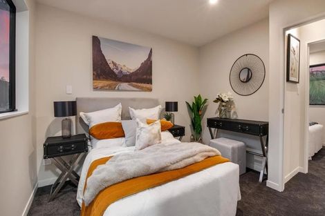 Photo of property in 2/114 Saddleback Rise, Murrays Bay, Auckland, 0630