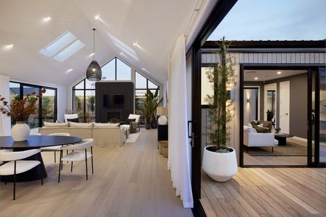 Photo of property in 2 Maeha Drive, Matakana, 0985