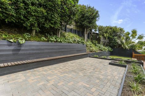 Photo of property in 16 Alfred Street, Northcote Point, Auckland, 0627
