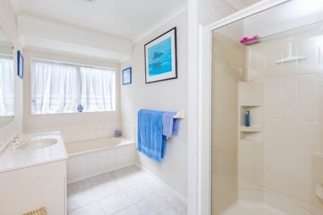 Photo of property in 43a Sheridan Crescent, Trentham, Upper Hutt, 5018