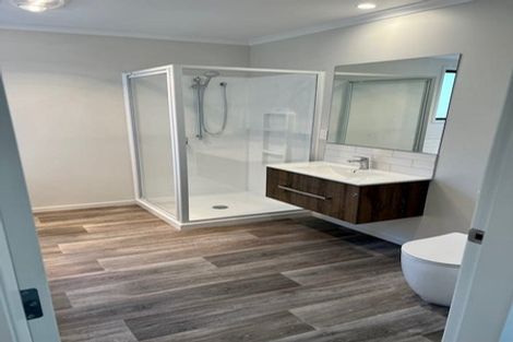 Photo of property in 16 Wrybill Way, Welcome Bay, Tauranga, 3112