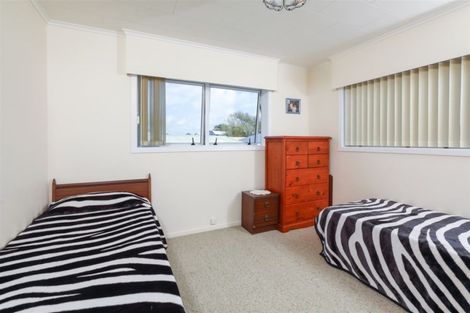 Photo of property in 39 West Crescent, Te Puru, Thames, 3575