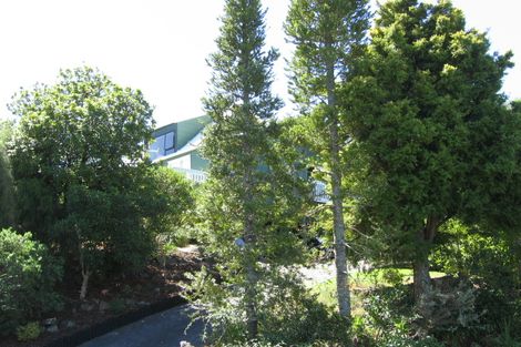 Photo of property in 28 Teal Crescent, Beach Haven, Auckland, 0626