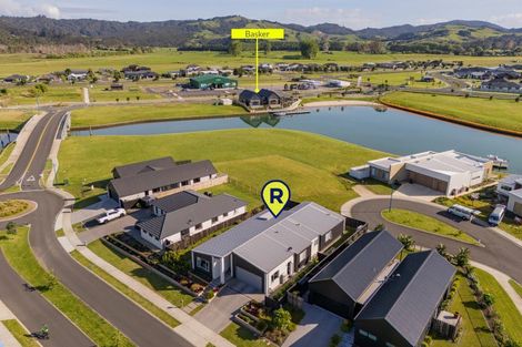 Photo of property in 7 Awatea Drive, Whitianga, 3510