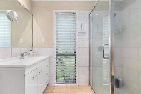 Photo of property in 4 Orion Drive, Welcome Bay, Tauranga, 3112