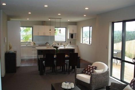 Photo of property in 11 Pin Oak Drive, Schnapper Rock, Auckland, 0632