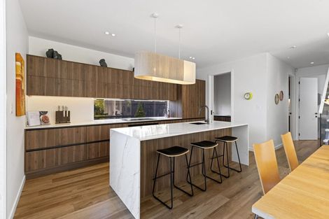 Photo of property in 17 Strowan Road, Strowan, Christchurch, 8052